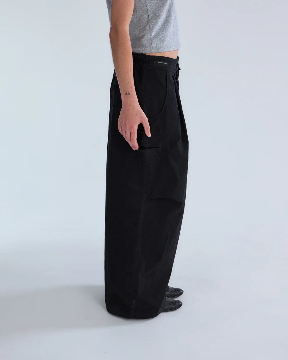 Monroe Juno Pants in Black