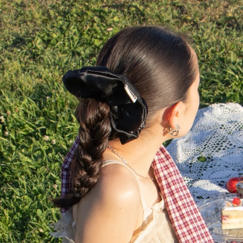 Clingy Checkin u Out Scrunchie