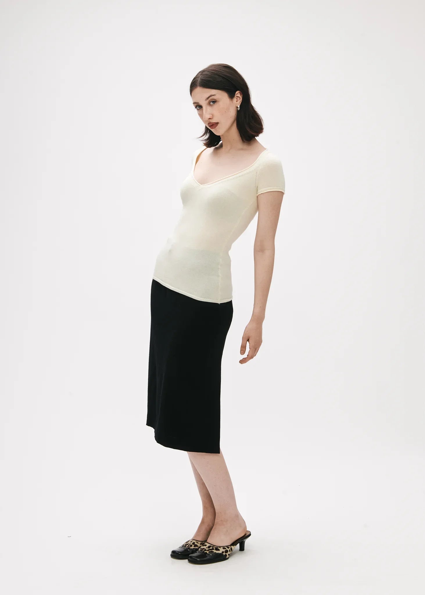 BRB Off The Hook Top in Cream (size 3)
