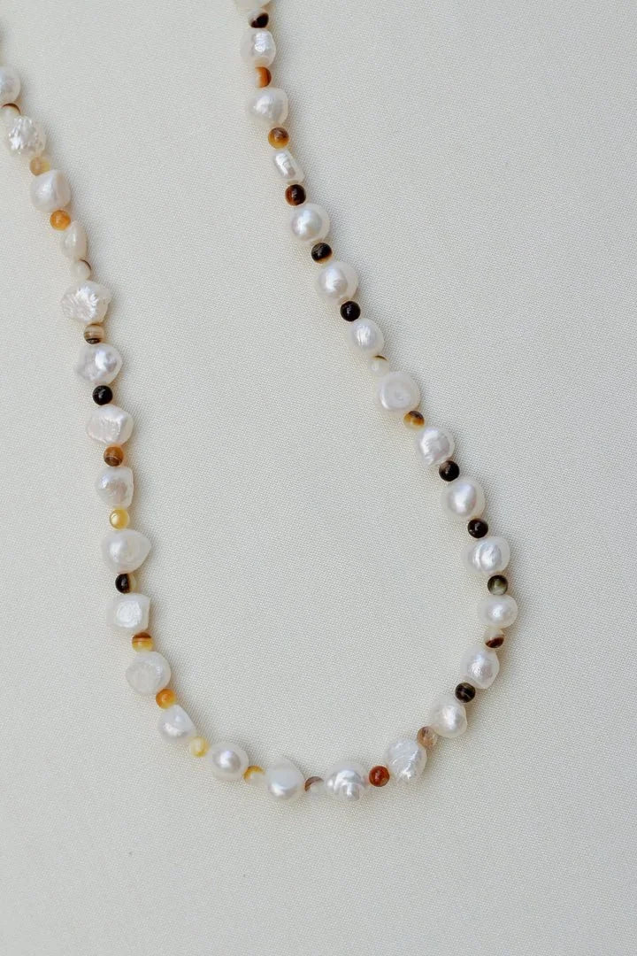 Par Moi Miel Necklace