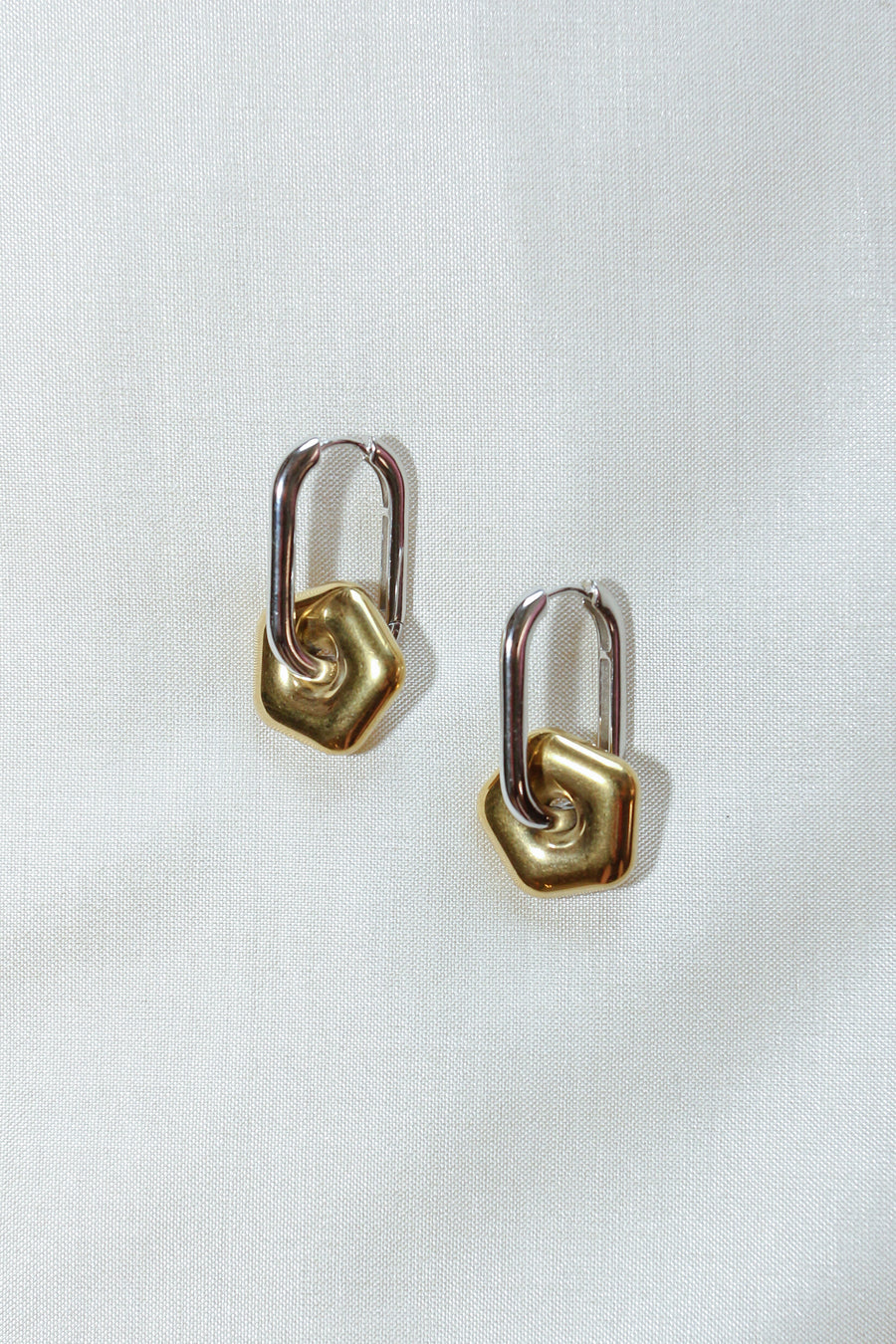 Par Moi Chatter Earrings 3
