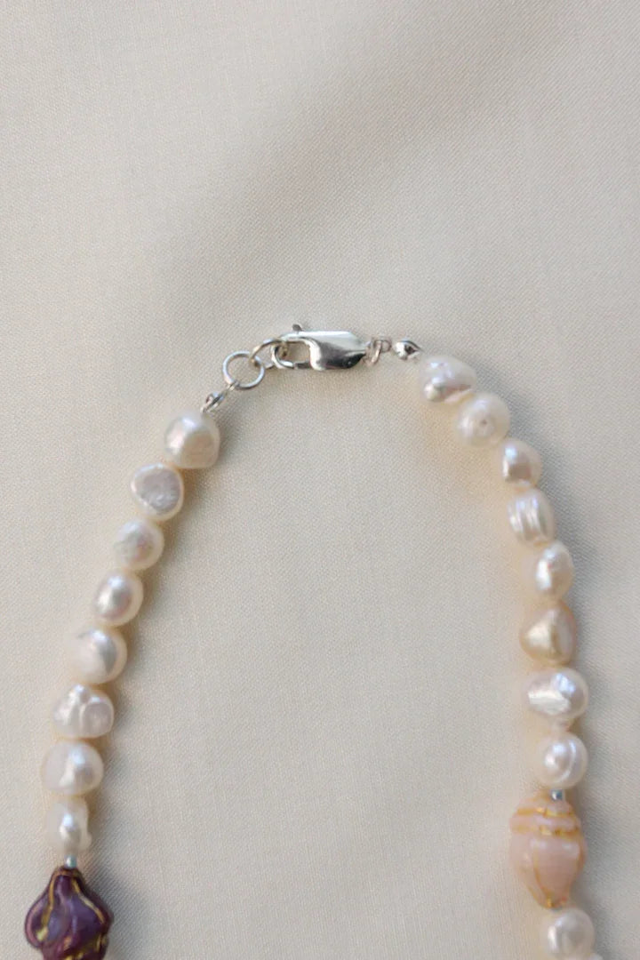 Par Moi Concha Necklace