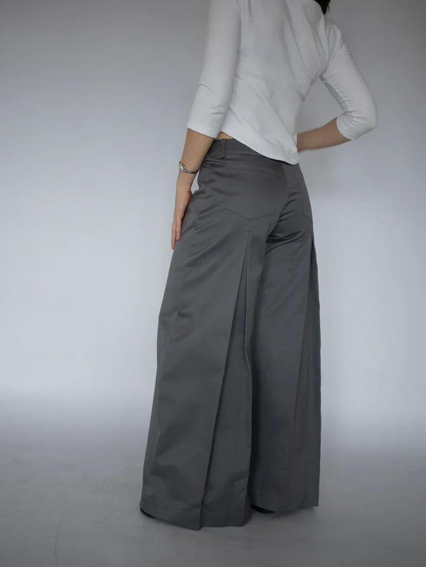 Obelia's Frenchie 3/4 Top in White