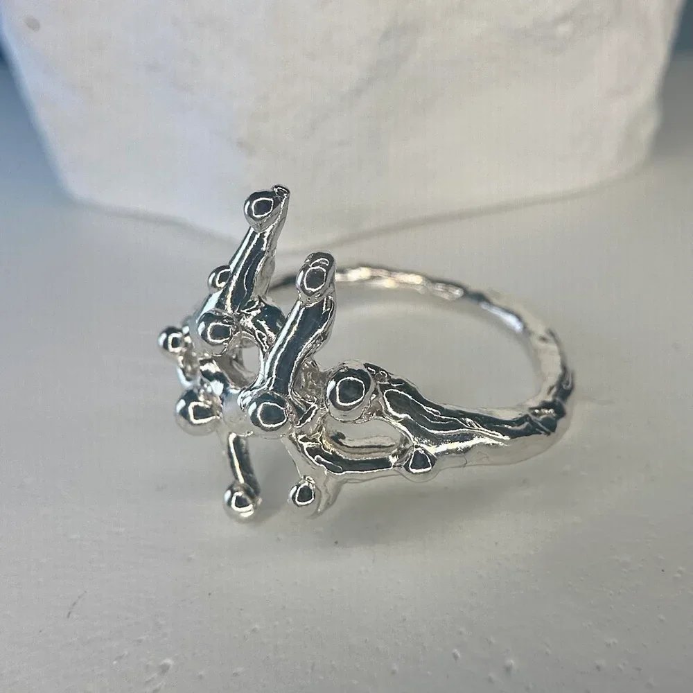 Venom Gemz Dewdrop Ring