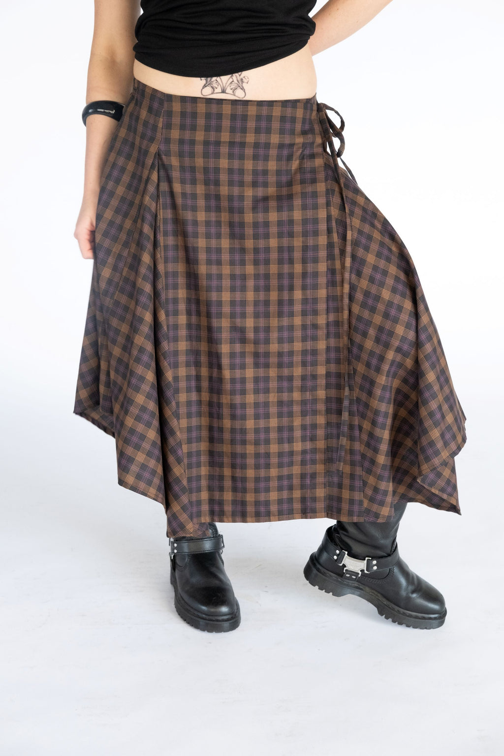 Obelia's Enya Wrap Skirt - Dark Plaid