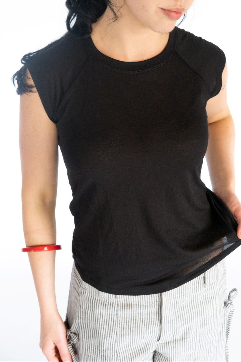 Obelia's Mon Raglan Tee - Black
